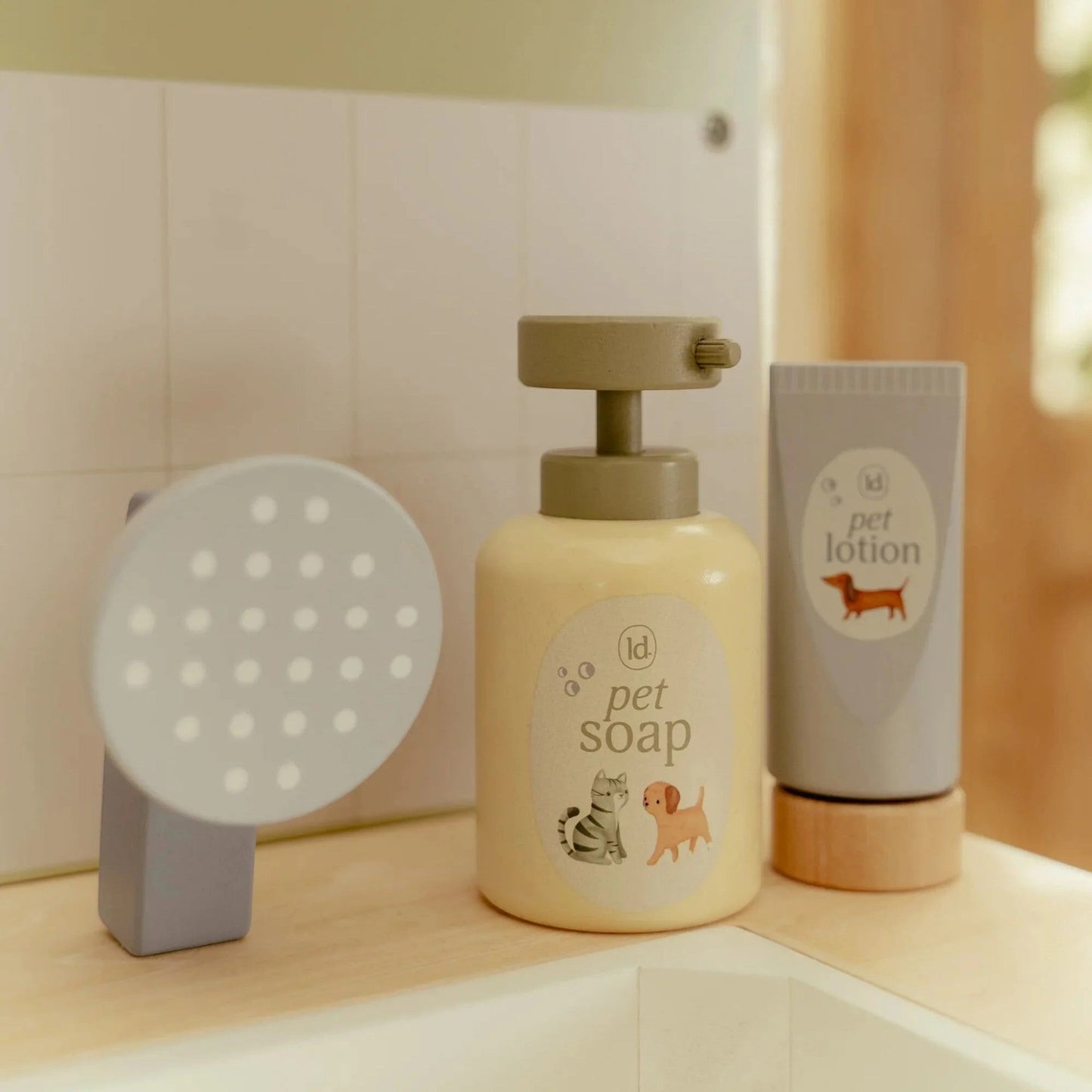 LITTLE DUTCH. Ξύλινο κτηνιατρείο FSC