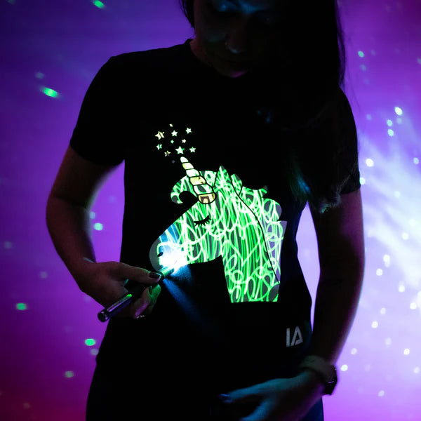 Illuminated Apparel.Παιδική Μπλούζα Interactive Glow Love Heart Unicorn