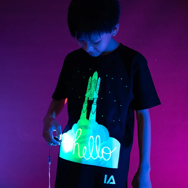 Illuminated Apparel.Παιδική Μπλούζα Interactive Glow Love Heart Rocket