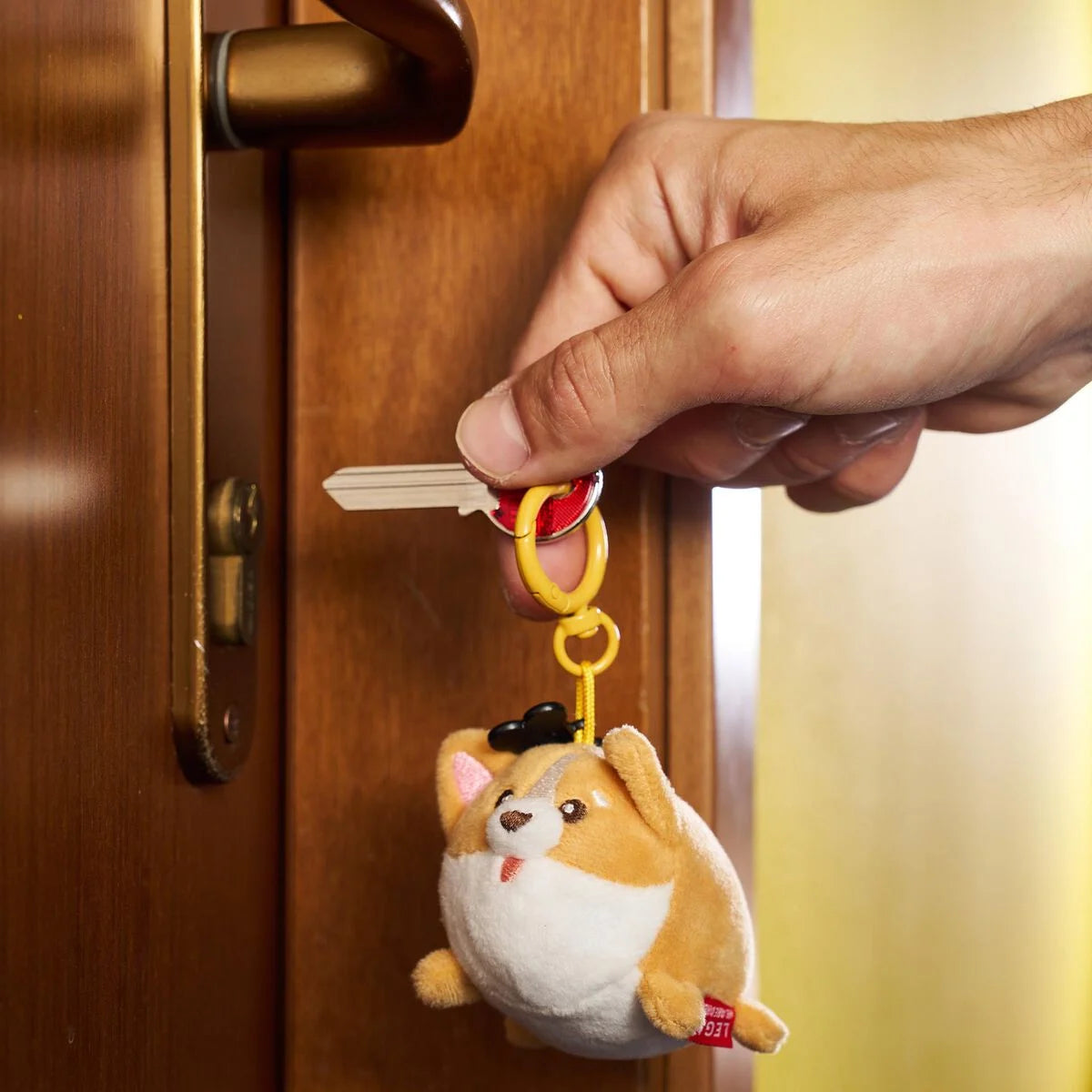 Legami Plush – Super Soft Tiny Corgi Keyring
