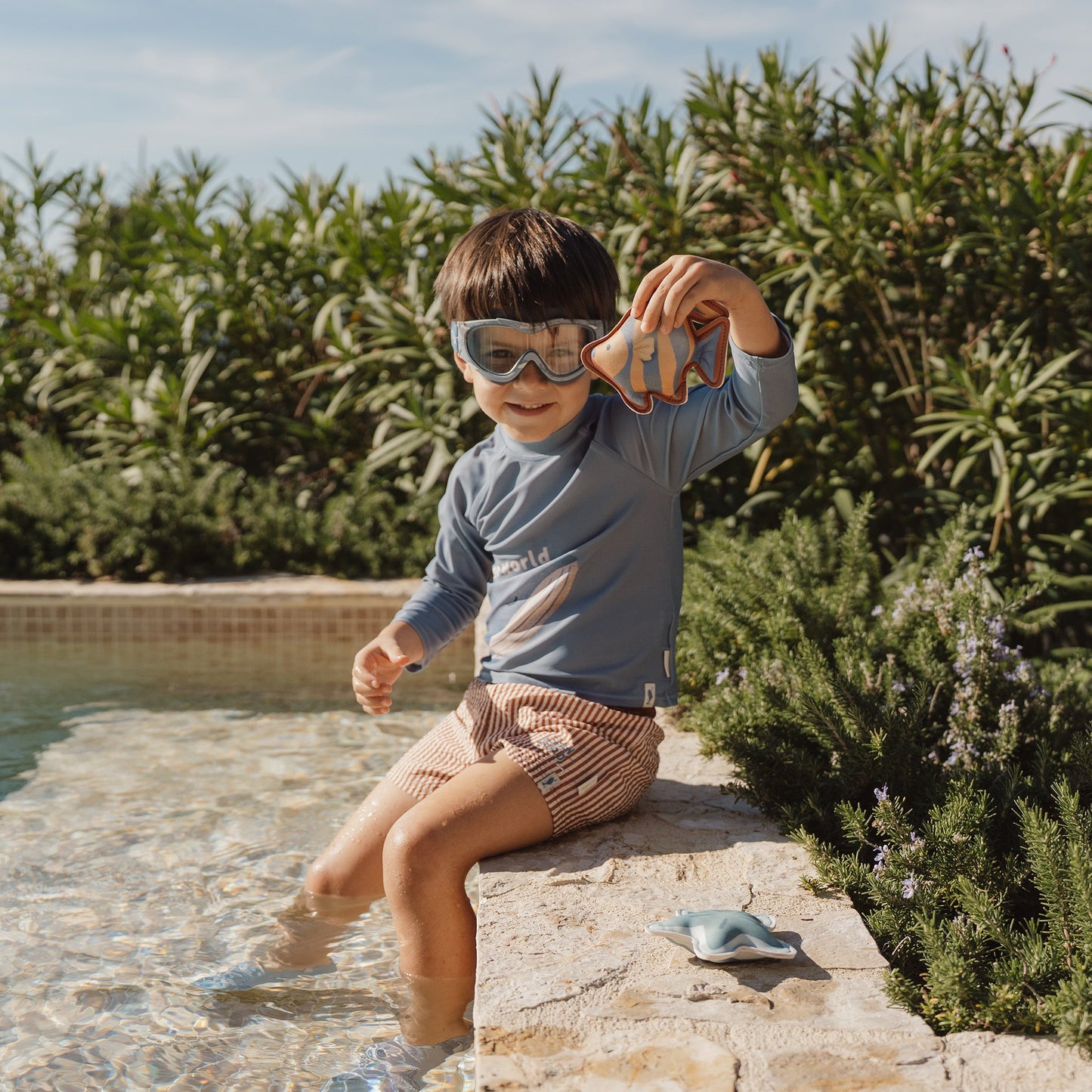 LITTLE DUTCH. Παιδικό μαγιό βερμούδα για αγόρια Ocean Brown Stripes