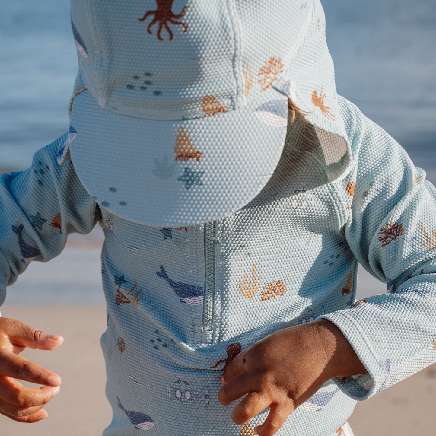 LITTLE DUTCH. Μπλουζάκι μακρυμάνικο με προστασία UV Ocean Friends