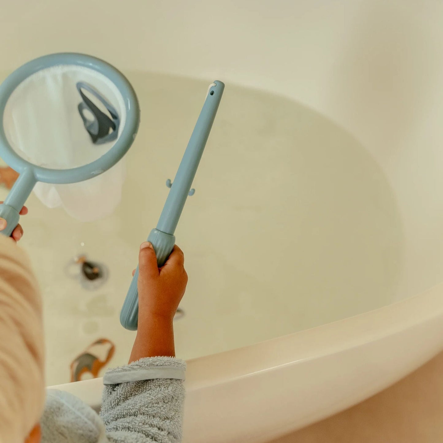 LITTLE DUTCH. Παιχνίδι ψαρέματος με απόχη (γαλάζιο)