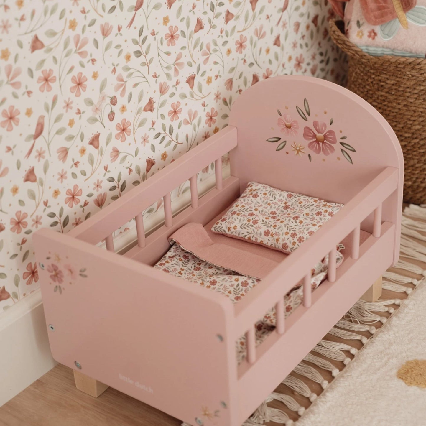 LITTLE DUTCH. Ξύλινο κρεβατάκι για κούκλες FSC