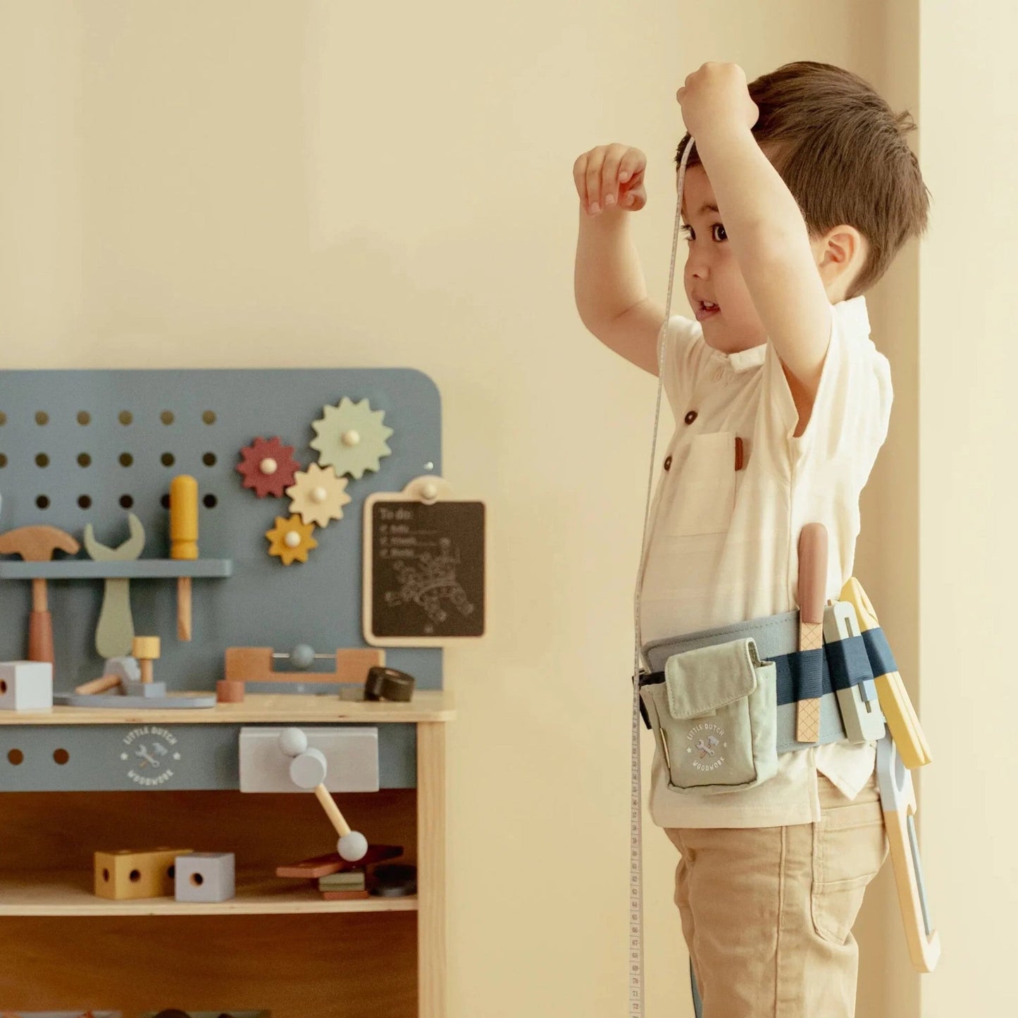 LITTLE DUTCH. Ζώνη μαστοράκου με ξύλινα εργαλεία FSC