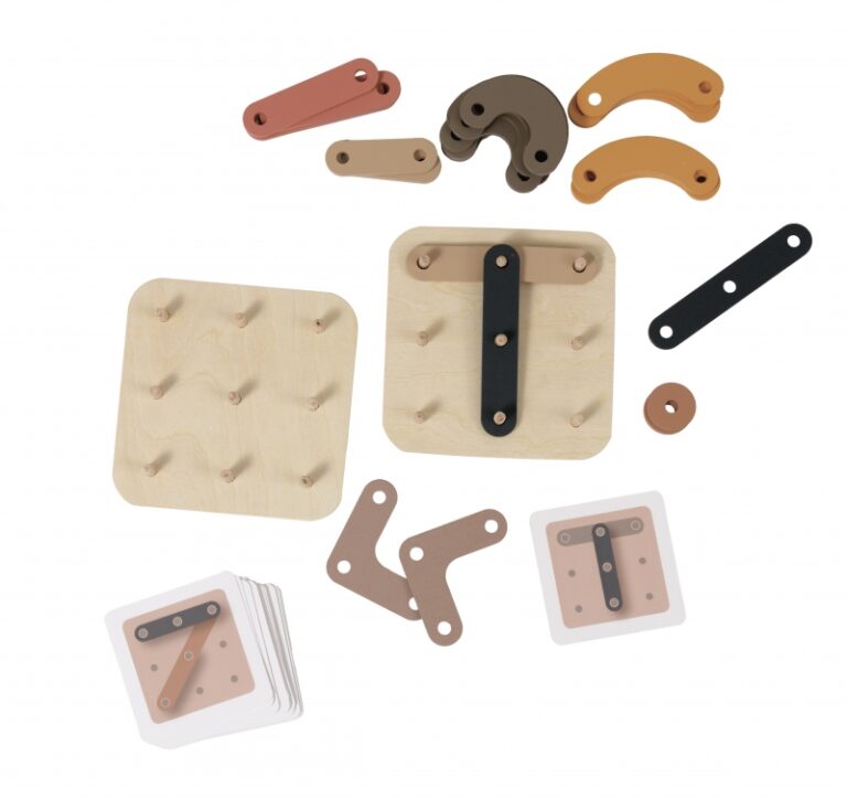 Egmont Toys.Παιχνίδι με ξύλο και σχέδια