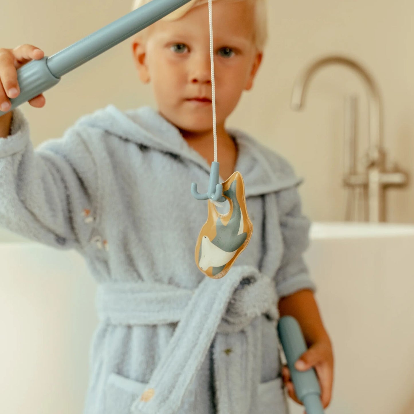 LITTLE DUTCH. Παιχνίδι ψαρέματος με απόχη (γαλάζιο)