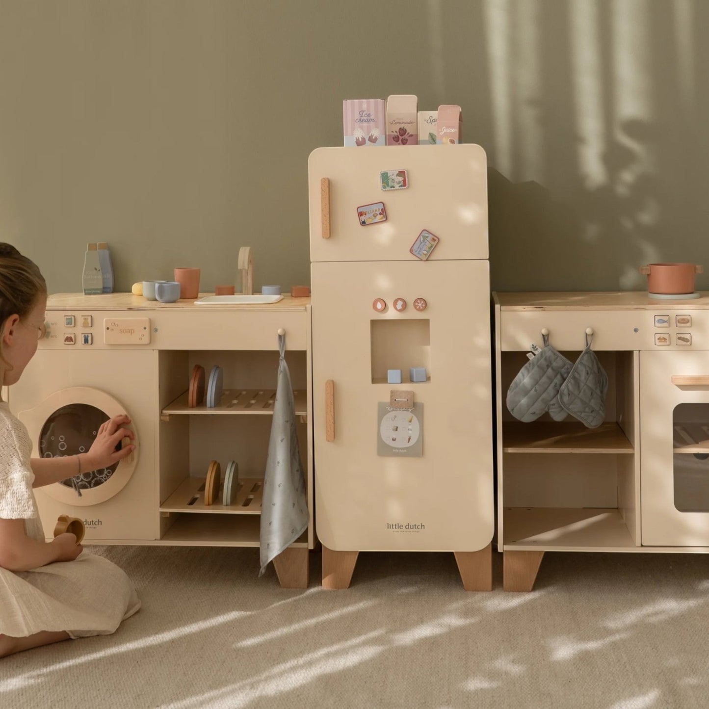 LITTLE DUTCH. Ξύλινο πλυντήριο ρούχων FSC Limited Edition