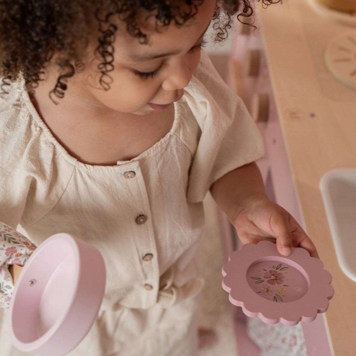 LITTLE DUTCH. Ξύλινη κουζίνα με αξεσουάρ παιχνιδιού Ροζ FSC