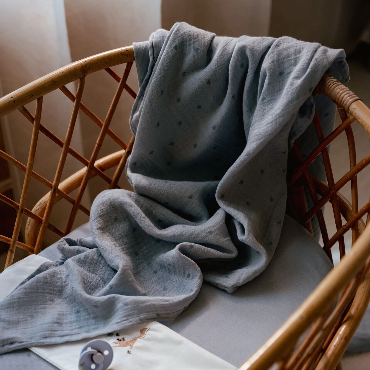 LITTLE DUTCH. Πανάκι αγκαλιάς - ύπνου από μουσελίνα Pure Denim Blue 120x120