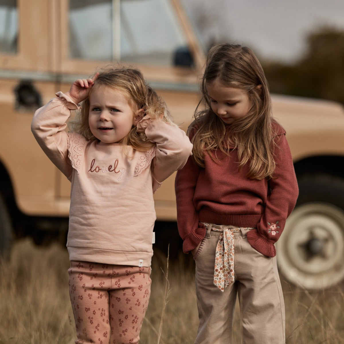 LITTLE DUTCH. Φούτερ με βολάν Blush Pink