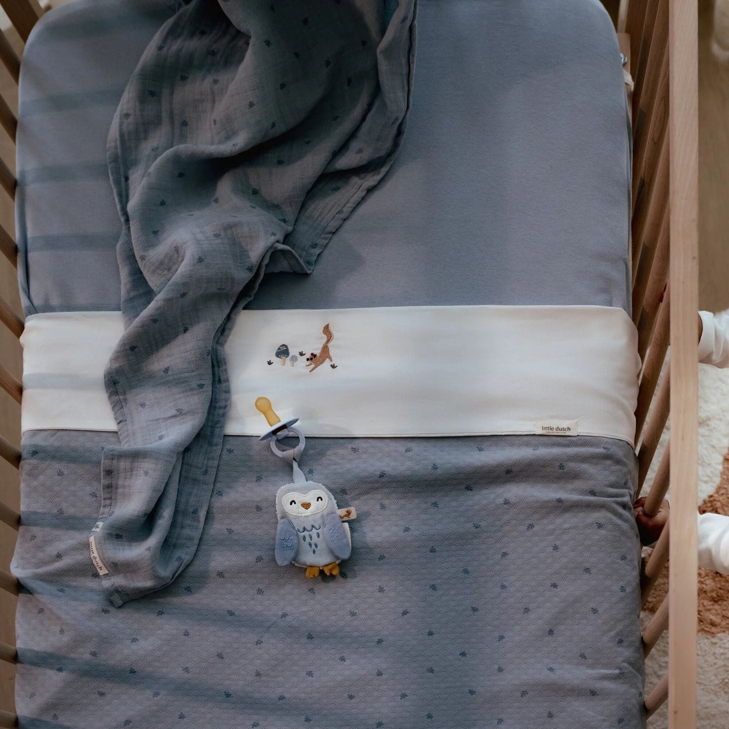 LITTLE DUTCH. Πανάκι αγκαλιάς - ύπνου από μουσελίνα Pure Denim Blue 120x120