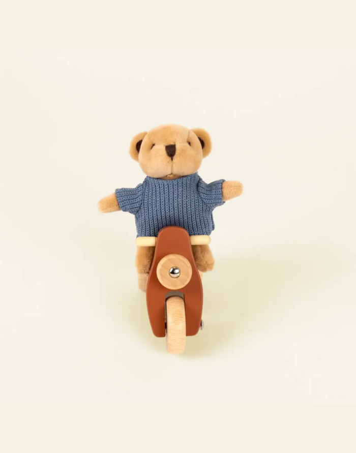 Egmont. Alexis the Bear on a Vespa – Αρκουδάκι πάνω σε Ξύλινη Βέσπα