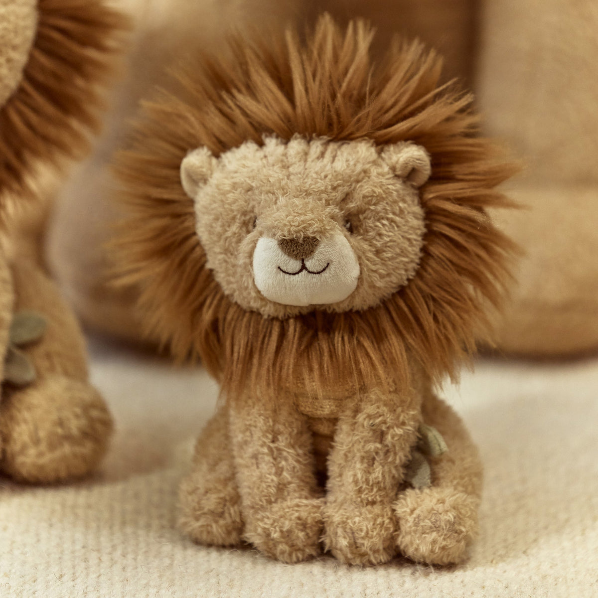LITTLE DUTCH. Υφασμάτινο λιονταράκι Safari Friends 17εκ. GRS