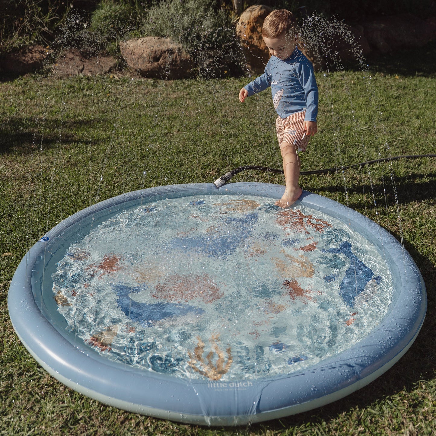 LITTLE DUTCH. Φουσκωτό στρώμα παιχνιδιού Sprinkler Ocean World Μπλε 150 εκ.