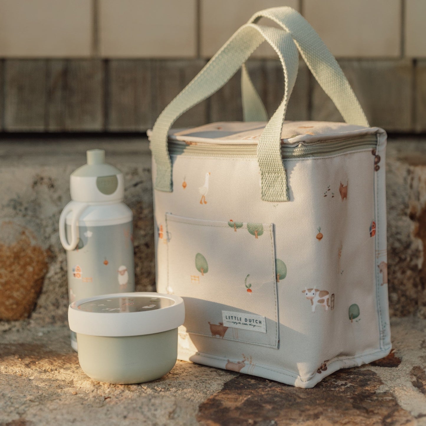 LITTLE DUTCH. Μπουκάλι με pop-up στόμιο 400ml - Little Farm