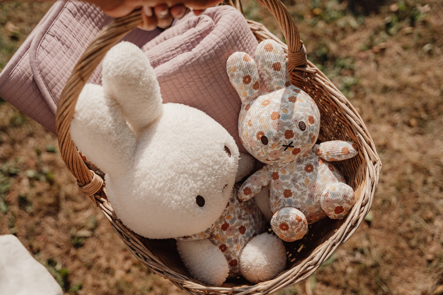 LITTLE DUTCH. Υφασμάτινο κουκλάκι Miffy Vintage Little Flowers all over 25cm