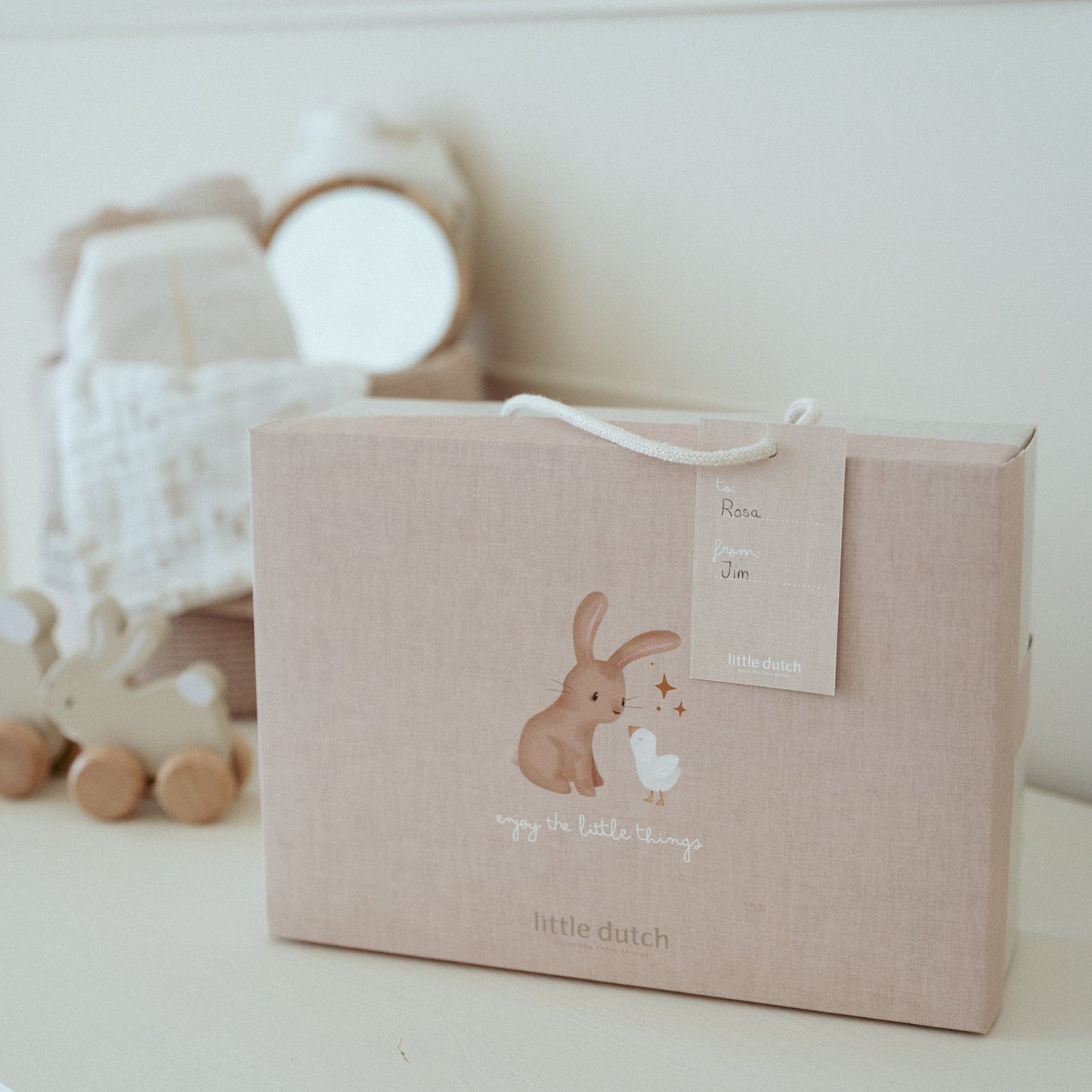 LITTLE DUTCH. Σετ δώρου με ρουχαλάκια Newborn Naturals - Νο 62/68