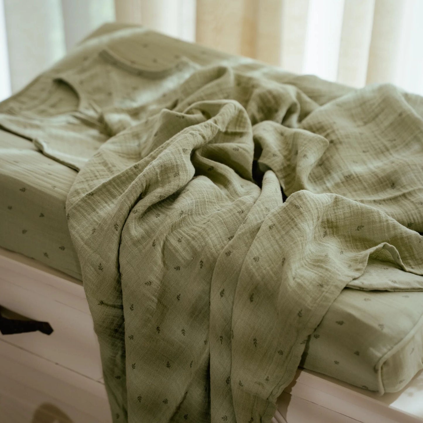 LITTLE DUTCH. Πανάκι αγκαλιάς - ύπνου από μουσελίνα Pure Sage 120x120