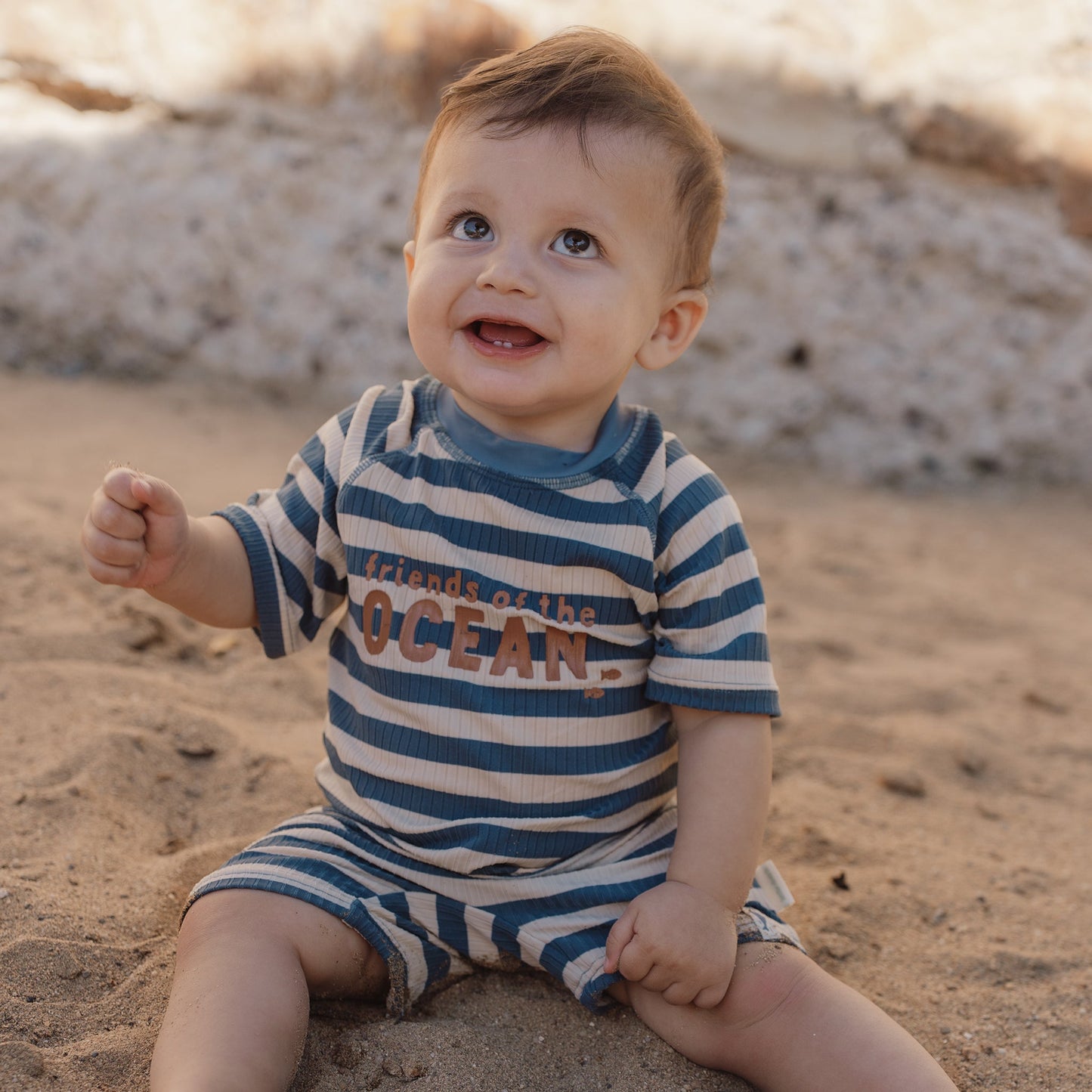 LITTLE DUTCH. Ολόσωμο κοντομάνικο μαγιό Ocean Blue Stripes