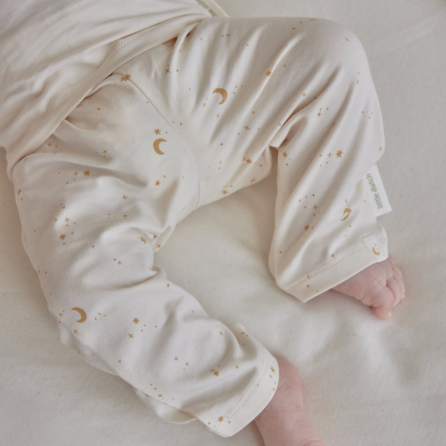 LITTLE DUTCH. Σετ δώρου με ρουχαλάκια Newborn Naturals - Νο 62/68