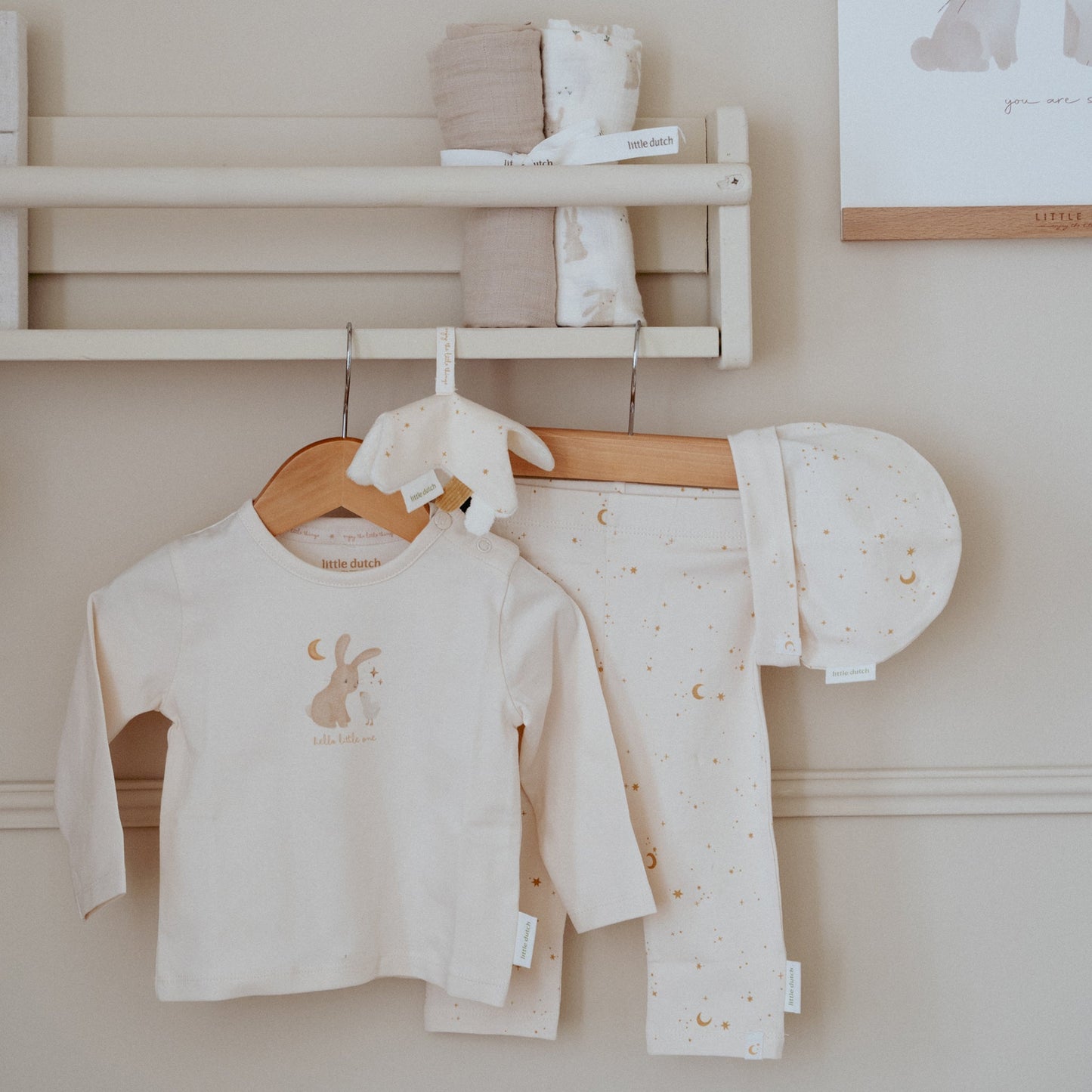 LITTLE DUTCH. Σετ δώρου με ρουχαλάκια Newborn Naturals - Νο 62/68