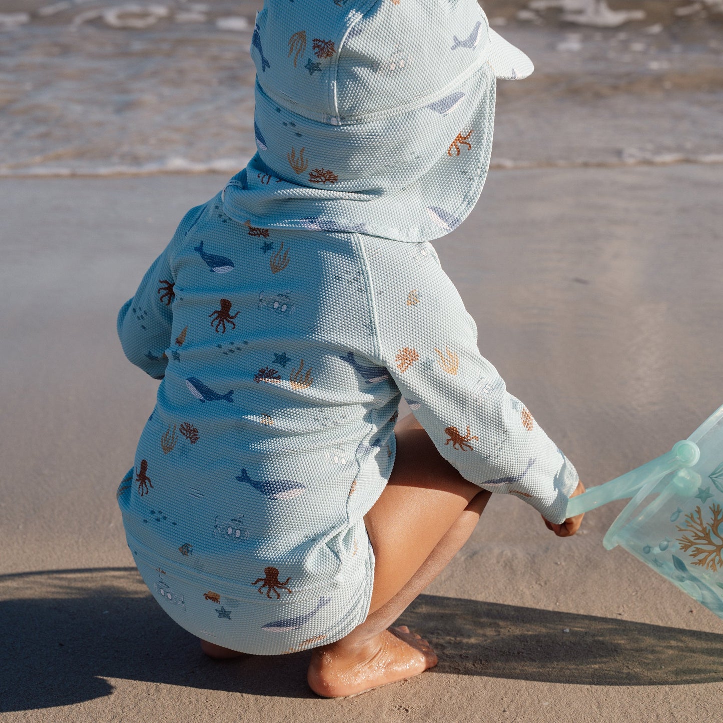 LITTLE DUTCH. Μπλουζάκι μακρυμάνικο με προστασία UV Ocean Friends