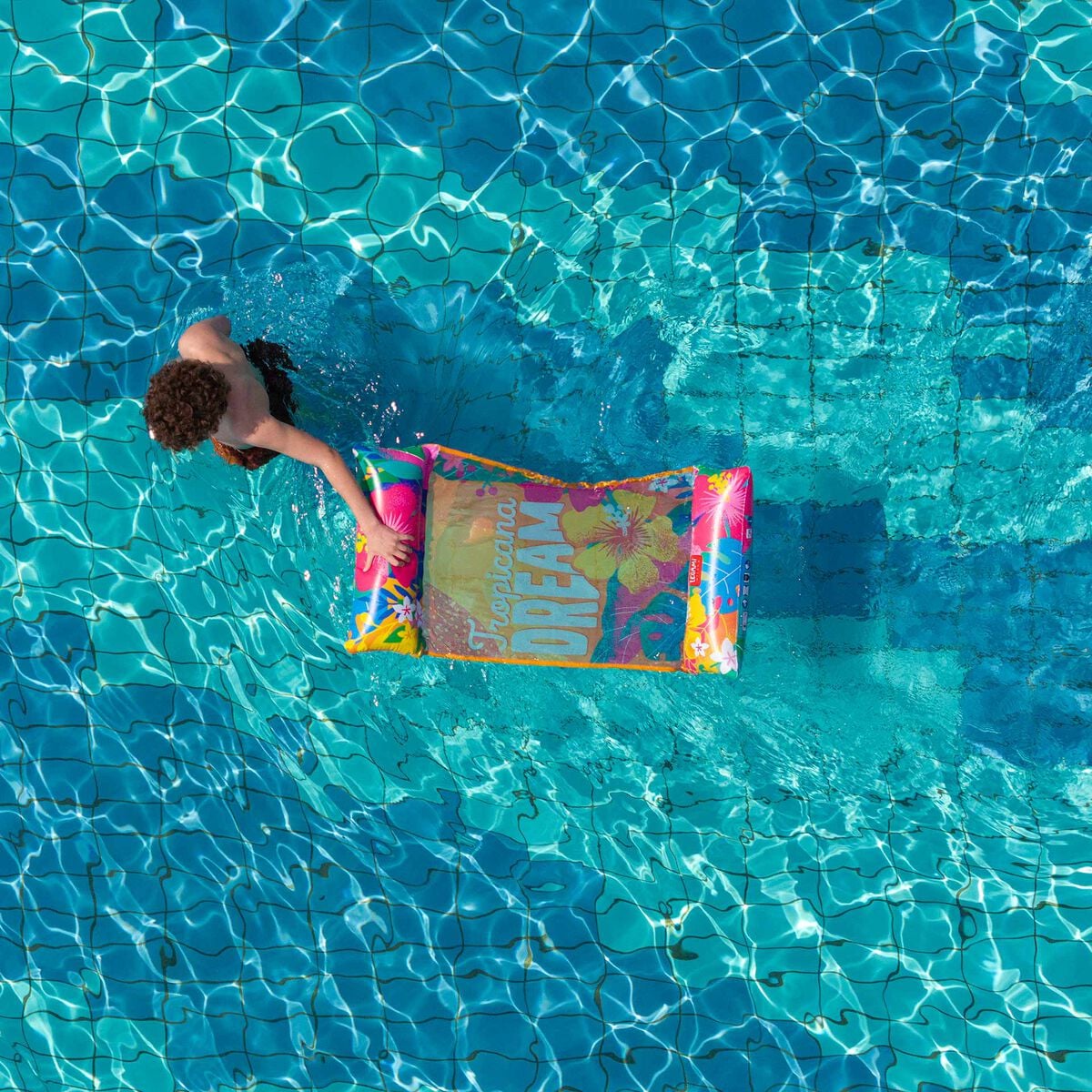 Legami. Tropicana Dream Inflatable Hammock