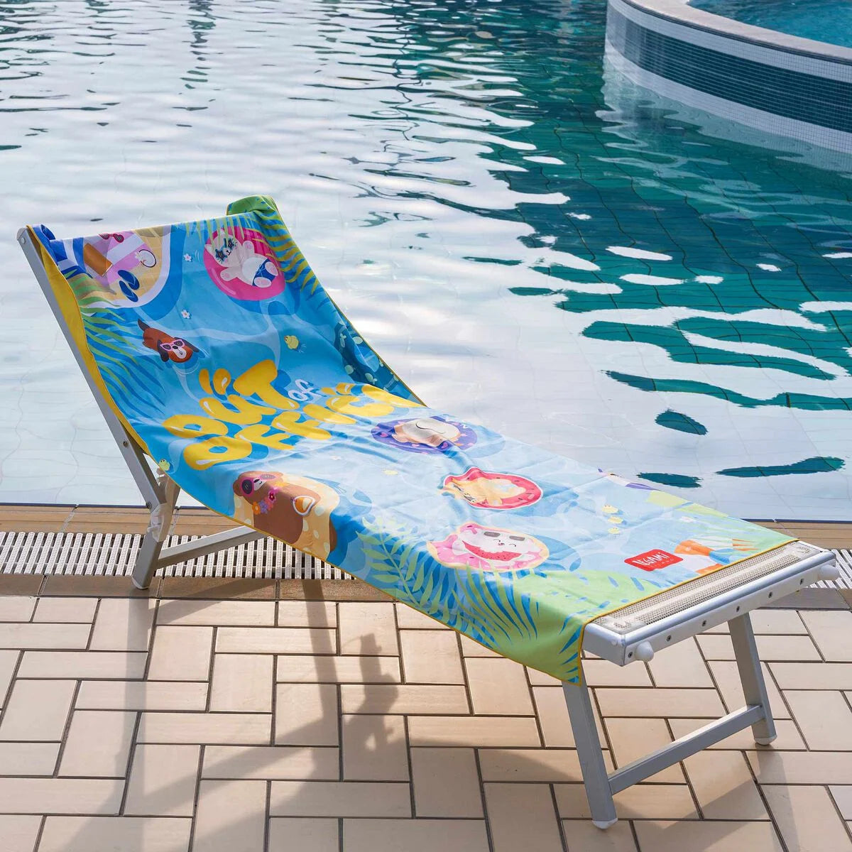 Legami. Out of Office Beach Towel