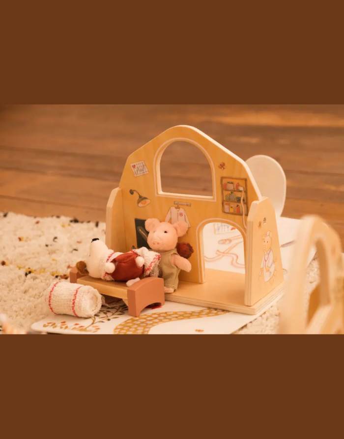 Egmont Toys. Σετ Παιχνιδιού Ρόλων Γιατρού σε Βαλιτσάκι