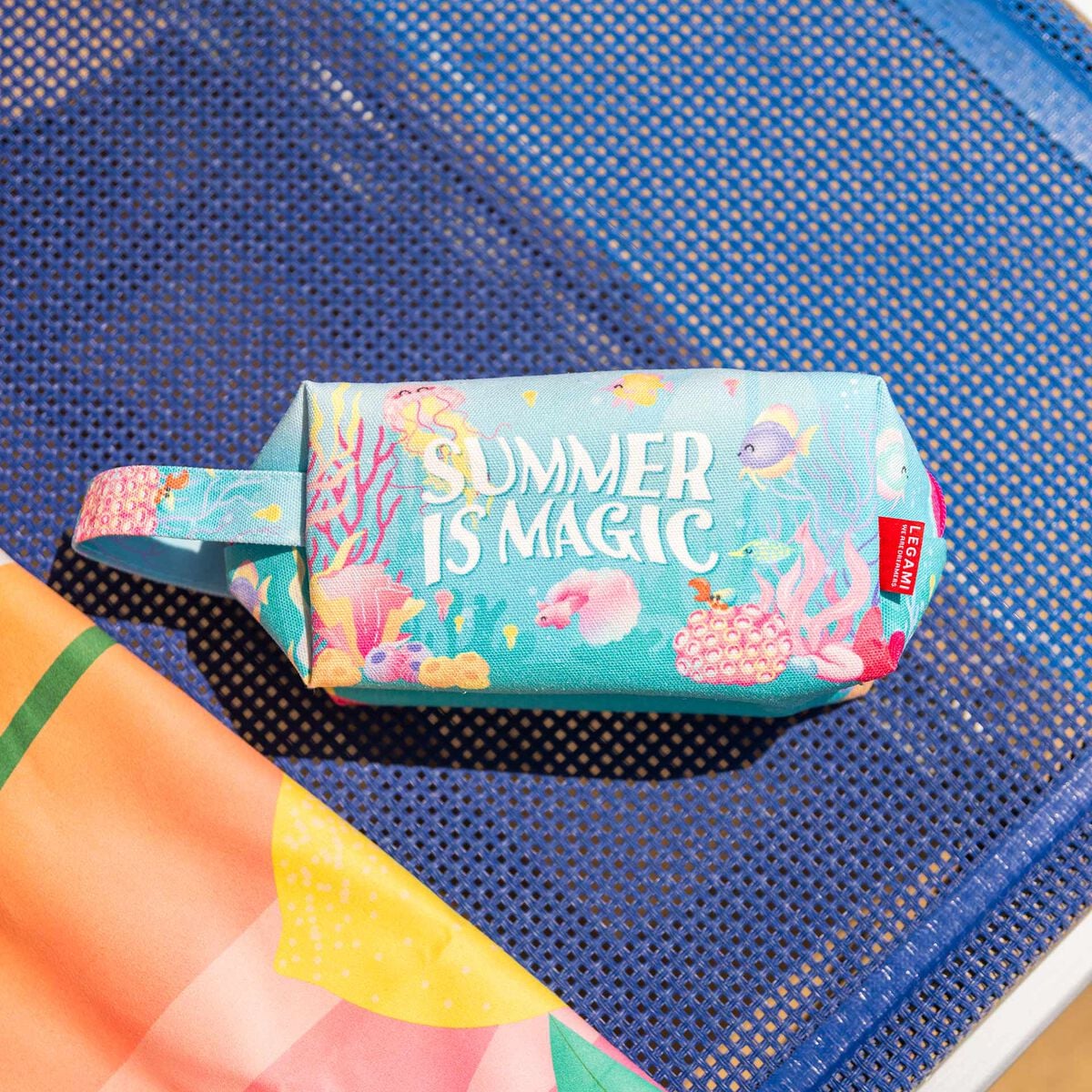 Legami. Summer is Magic Thermal Beach Pouch