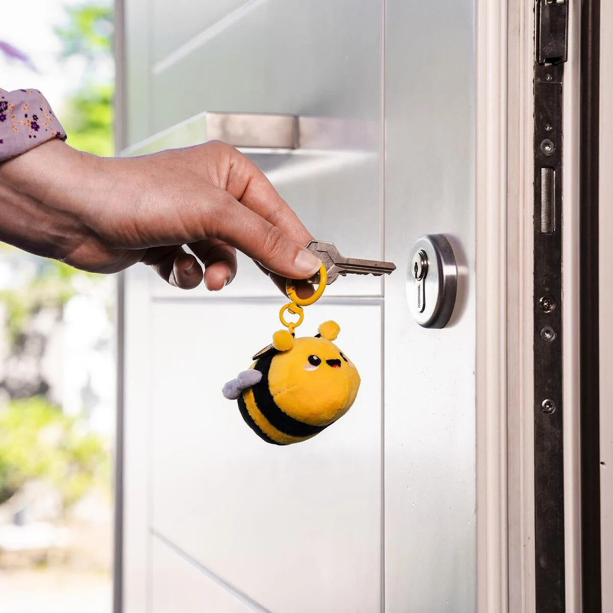 Legami Plush – Super Soft! - Tiny - Bee -Keyring