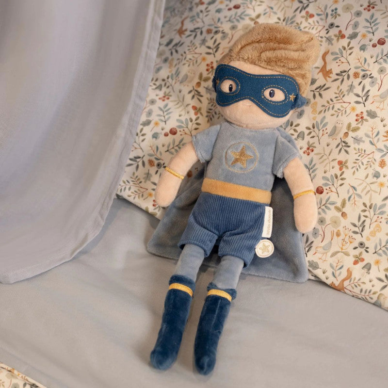 Little Dutch. Superhero Jim